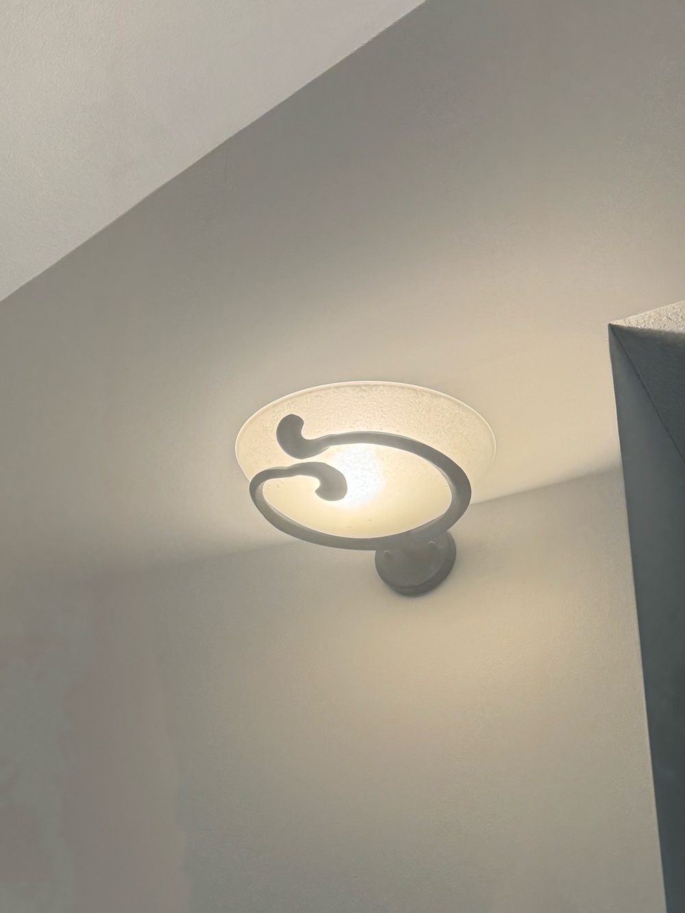 Modern Scroll Wall Sconce / Vanity Light – wrought iron unique
